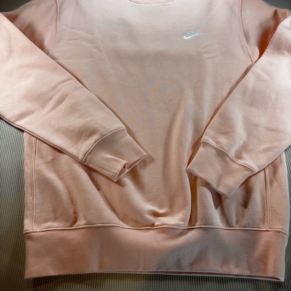 Nike Sportswear Club Fleece Women’s Artic Orange Crew Neck Sweatshirt - Picture 1 of 11